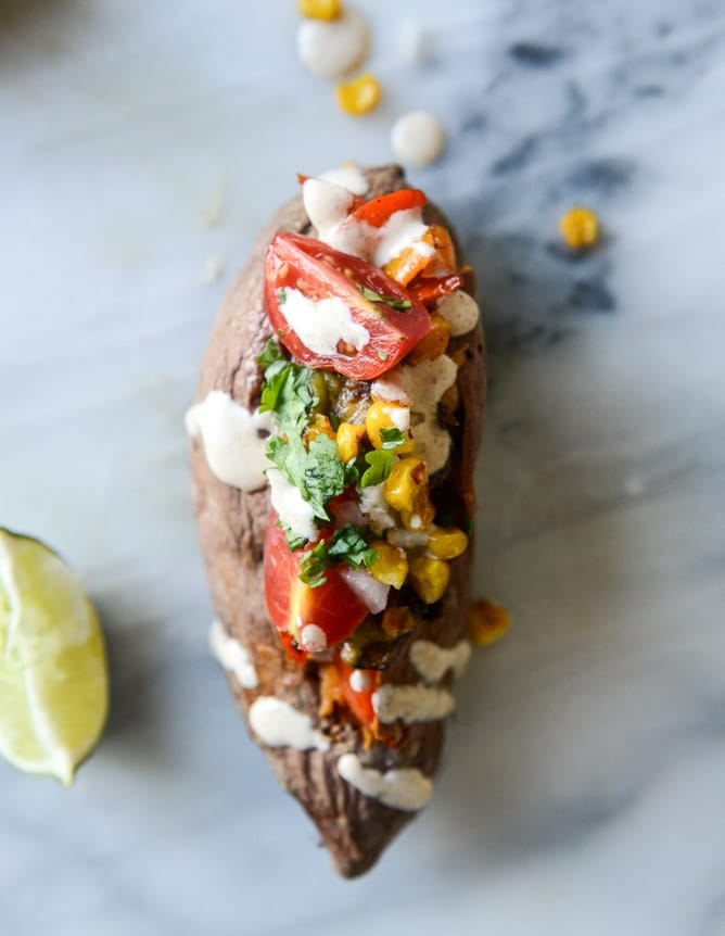 fajita stuffed sweet potatoes I howsweeteats.com