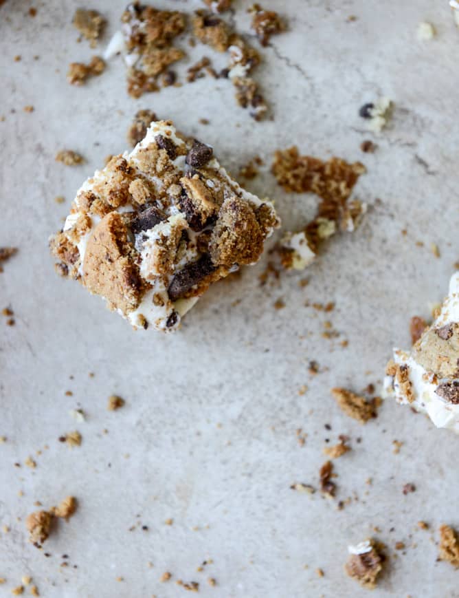 chocolate chip cookie crunch cake with brown butter cream cheese icing I howsweeteats.com