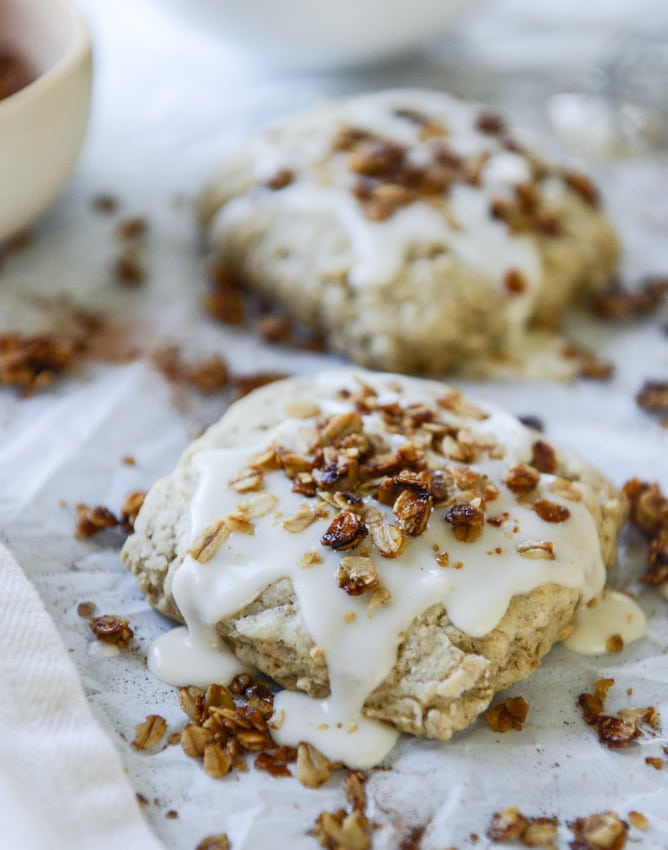 oatmeal crunch scones with maple glaze I howsweeteats.com