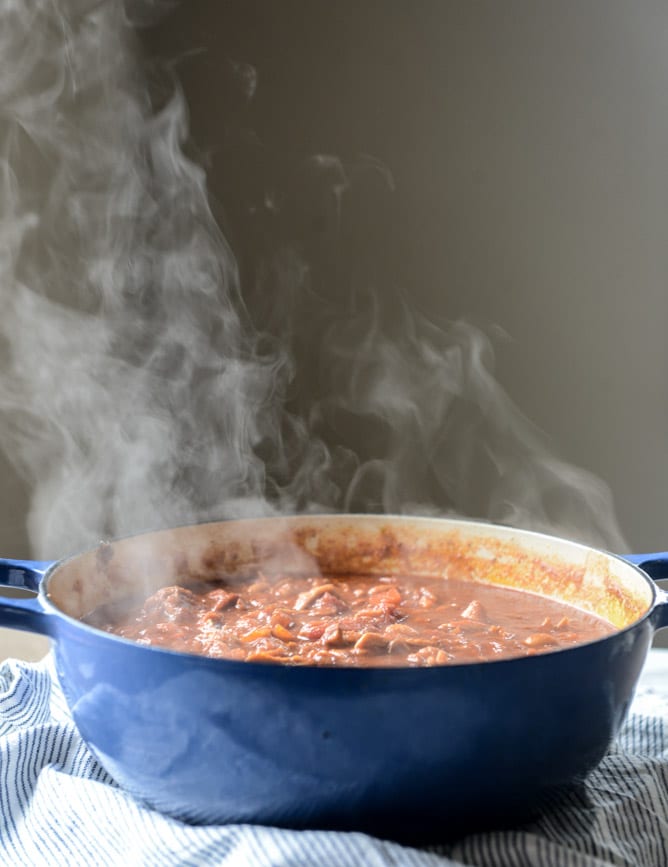 spicy chicken chili with pumpkin beer biscuits I howsweeteats.com