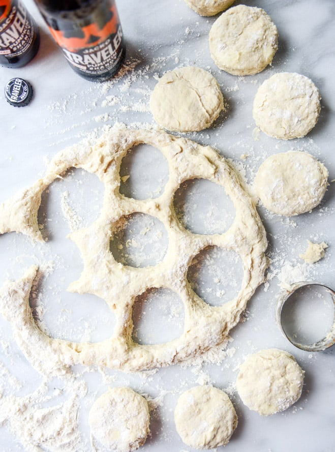 spicy chicken chili with pumpkin beer biscuits I howsweeteats.com