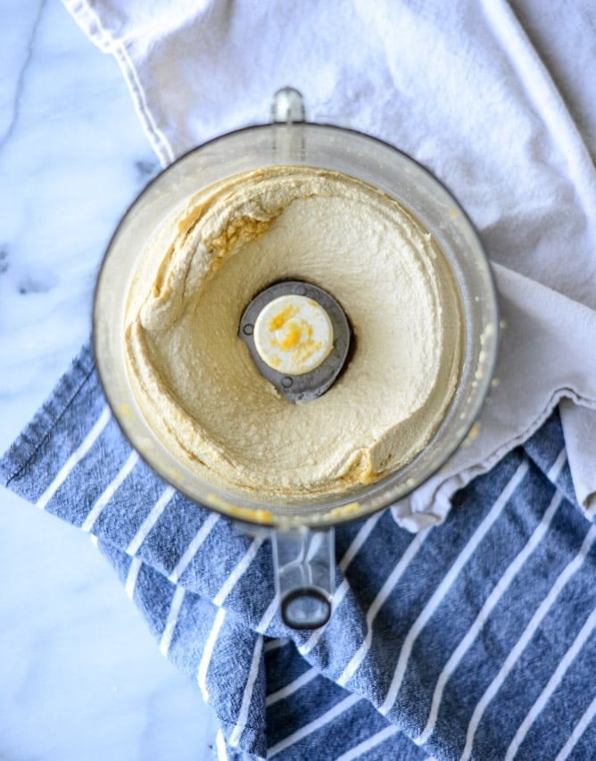 roasted butternut squash hummus I howsweeteats.com