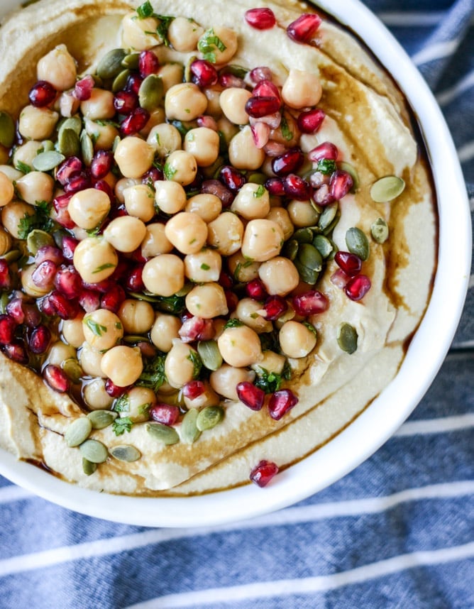 roasted butternut squash hummus I howsweeteats.com