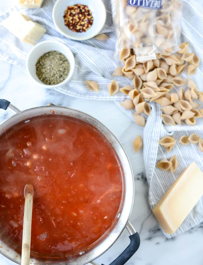 chickpea pasta soup I howsweeteats.com