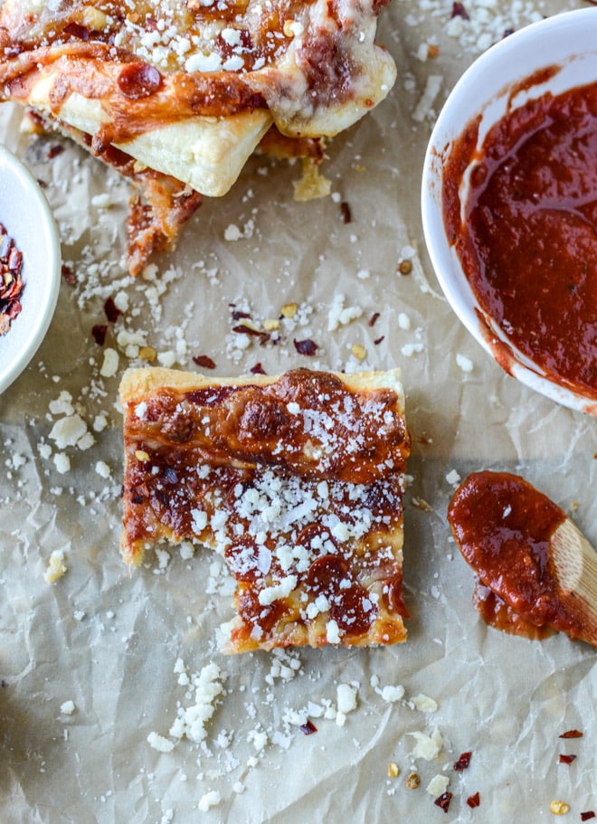 super easy pepperoni pizza puff pastry I howsweeteats.com
