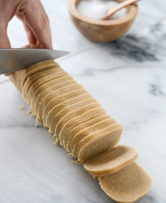 salted peanut butter shortbread I howsweeteats.com