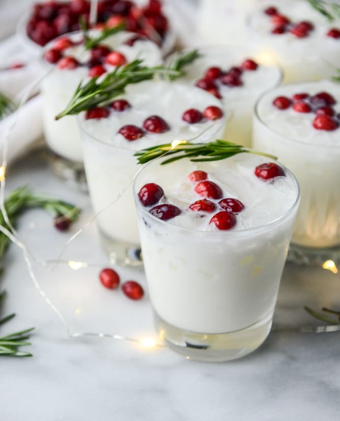 white christmas margarita punch I howsweeteats.com