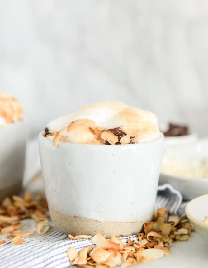 homemade coconut latte I howsweeteats.com