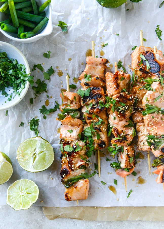 30 minute sweet thai chili salmon skewers I howsweeteats.com