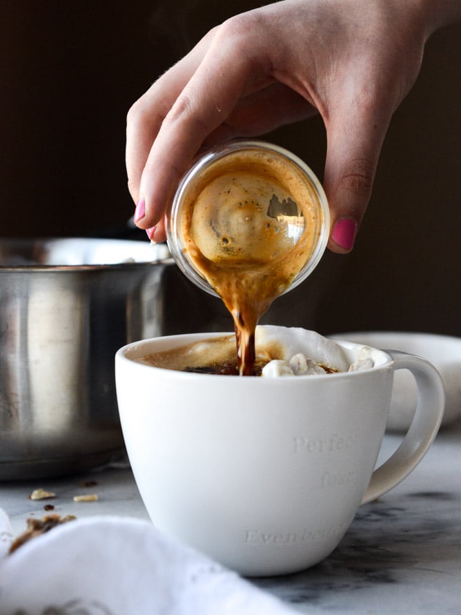 how to make an oatmeal latte I howsweeteats.com