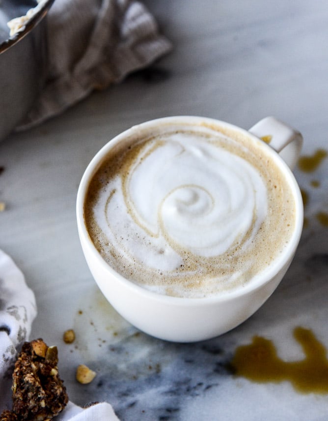 how to make an oatmeal latte I howsweeteats.com