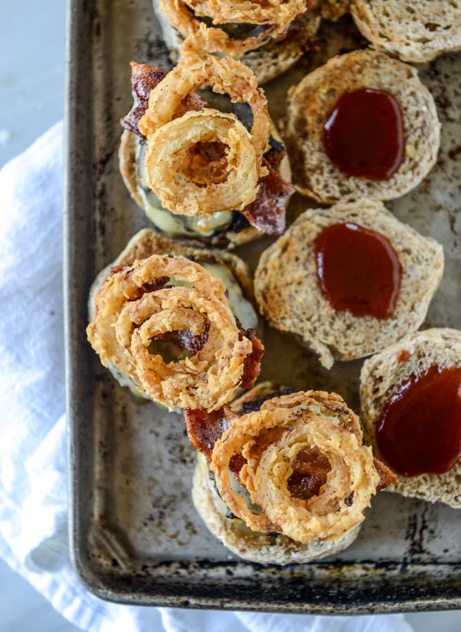 meatloaf sliders I howsweeteats.com