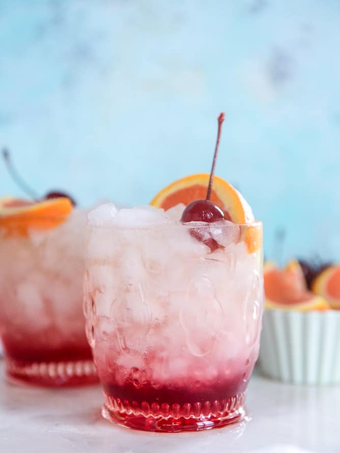 amaretto bourbon punch I howsweeteats.com