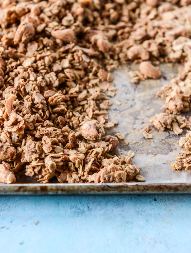 cashew butter granola I howsweeteats.com