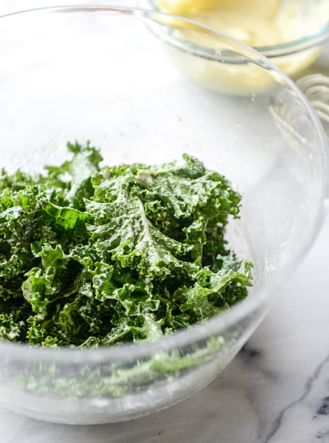 kale caesar pizza I howsweeteats.com