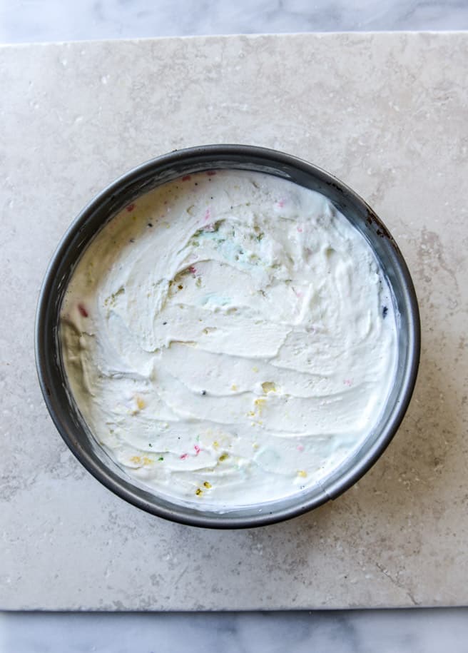 confetti ice cream fudge pie with M&M'S I howsweeteats.com