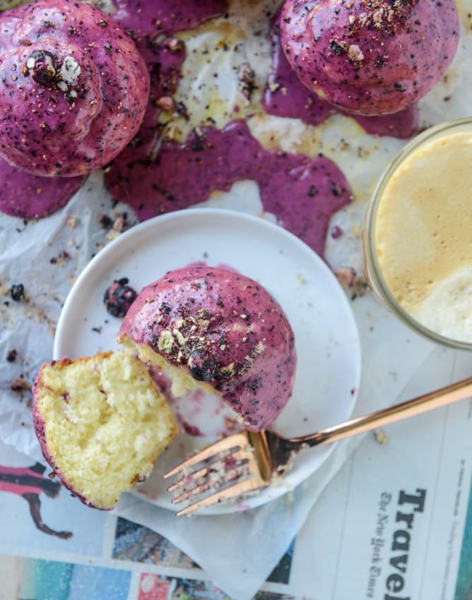 blueberry glazed doughnut muffins I howsweeteats.com