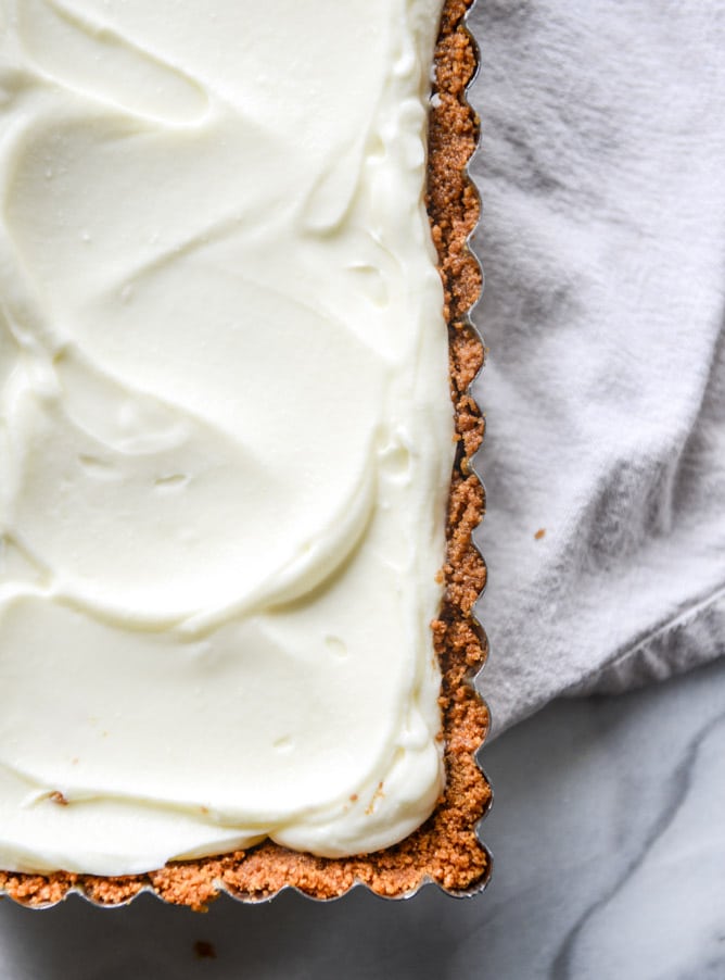 5 ingredient strawberry rose tart I howsweeteats.com