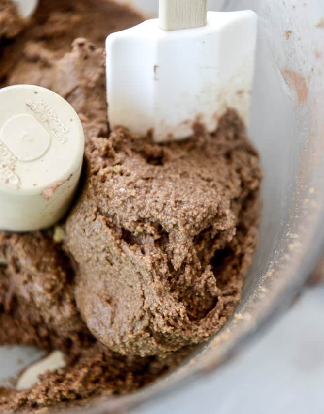 no-bake peanut butter cup cookies I howsweeteats.com