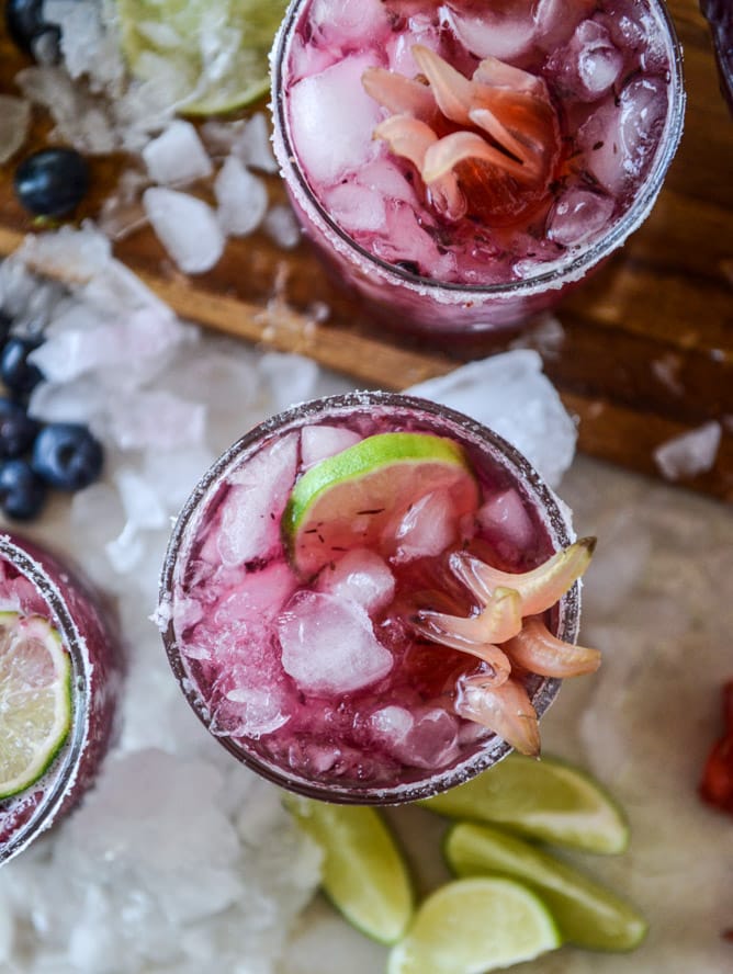 blueberry hibiscus margarita punch I howsweeteats.com