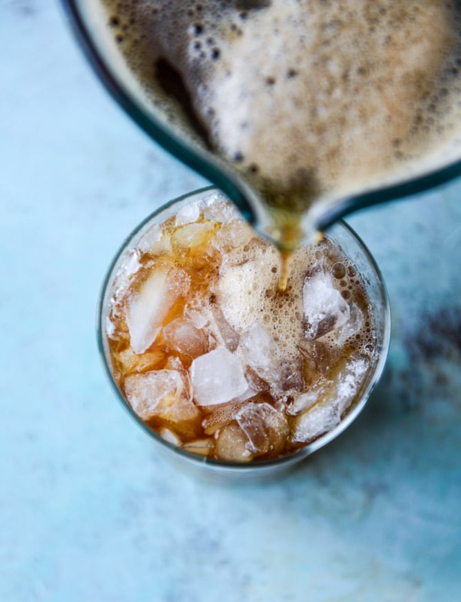 cold brew coffee soda floats I howsweeteats.com