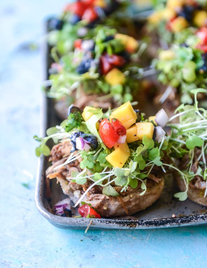 kalua pork sliders with mango blueberry salsa I howsweeteats.com