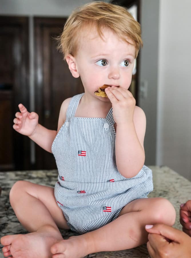 max moments I howsweeteats.com