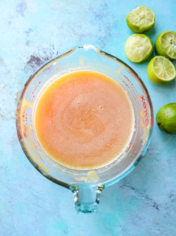 pineapple peach agua fresca I howsweeteats.com