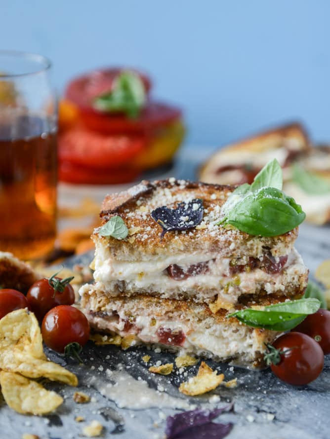 heirloom tomato and burrata grilled cheese by @howsweeteats I howsweeteats.com