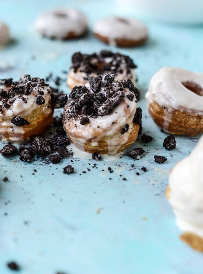 cookies & cream puff pastry doughnuts by @howsweeteats I howsweeteats.com