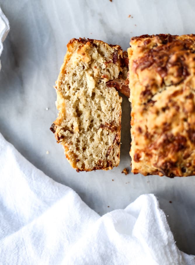 pumpkin cider beer bread with bacon and cheddar I howsweeteats.com