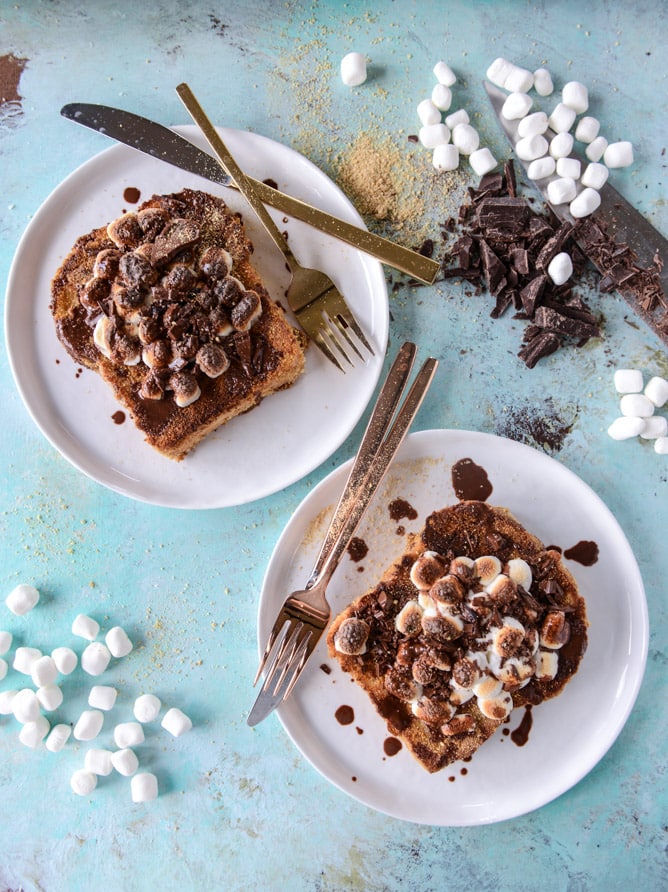 s'mores french toast I howsweeteats.com