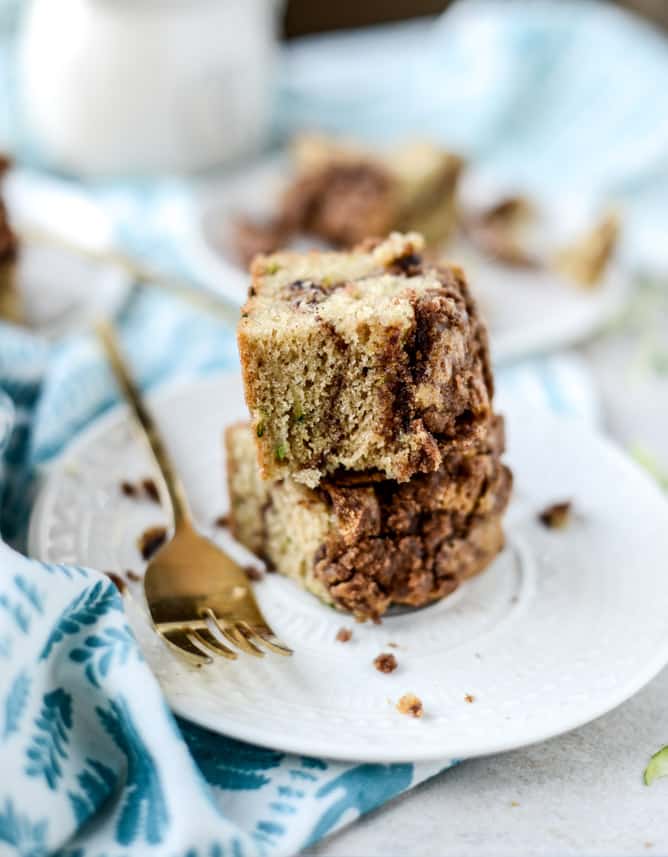 zucchini bread coffee cake by @howsweeteats I howsweeteats.com 