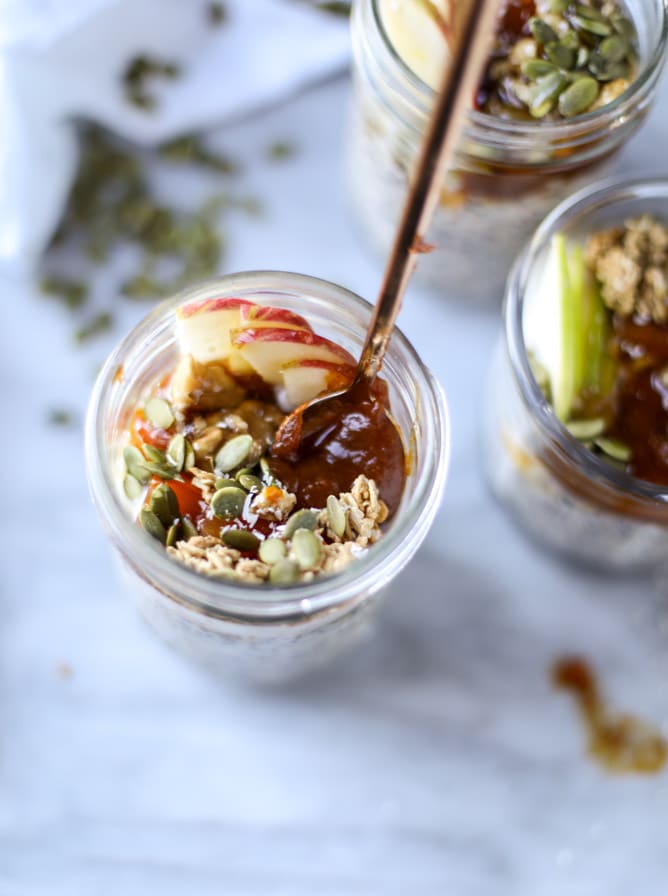 overnight autumn breakfast quinoa I howsweeteats.com