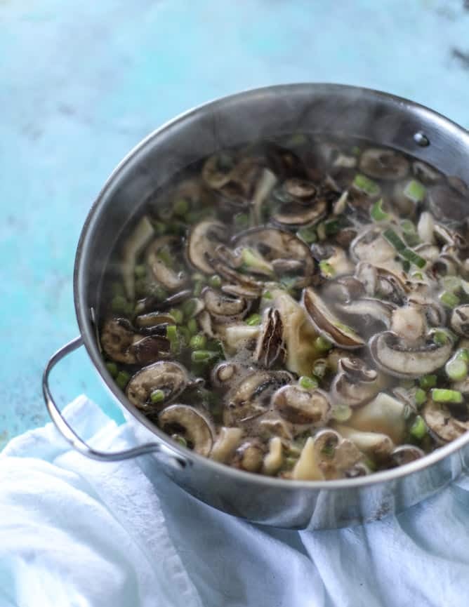 butternut squash wonton soup I howsweeteats.com