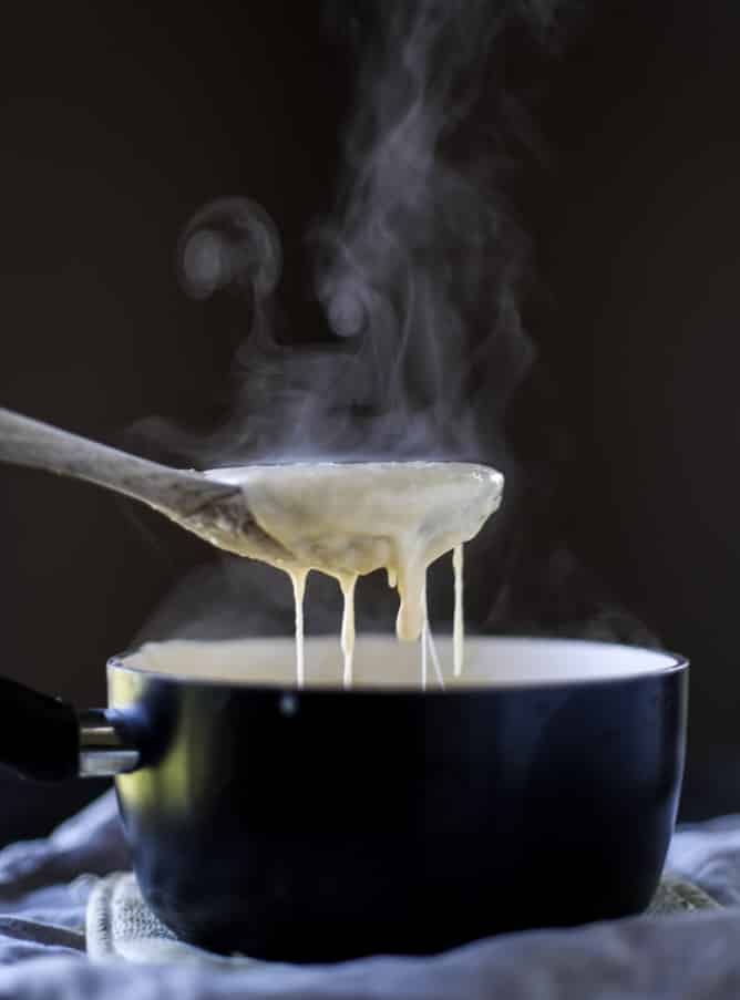 gruyere mac and cheese with caramelized onions I howsweeteats.com