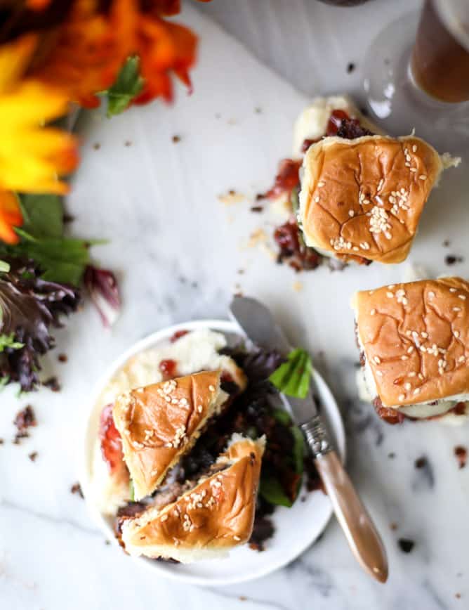 espresso brunch sliders with vanilla bacon I howsweeteats.com