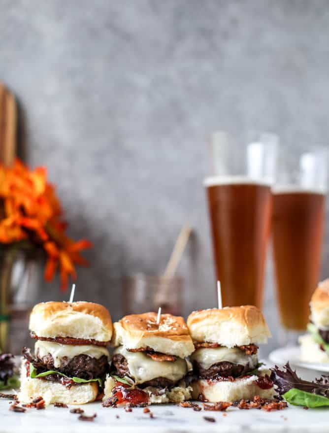 espresso brunch sliders with vanilla bacon I howsweeteats.com