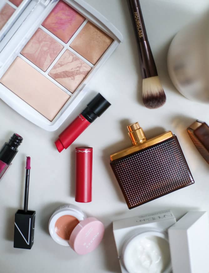 november beauty favorites I howsweeteats.com