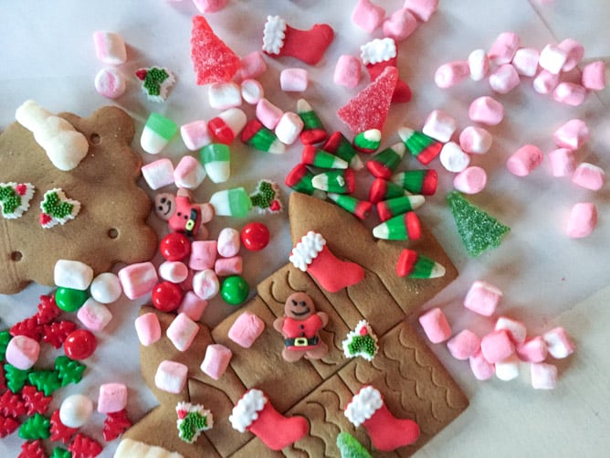 12 days of Christmas giveaway I howsweeteats.com 