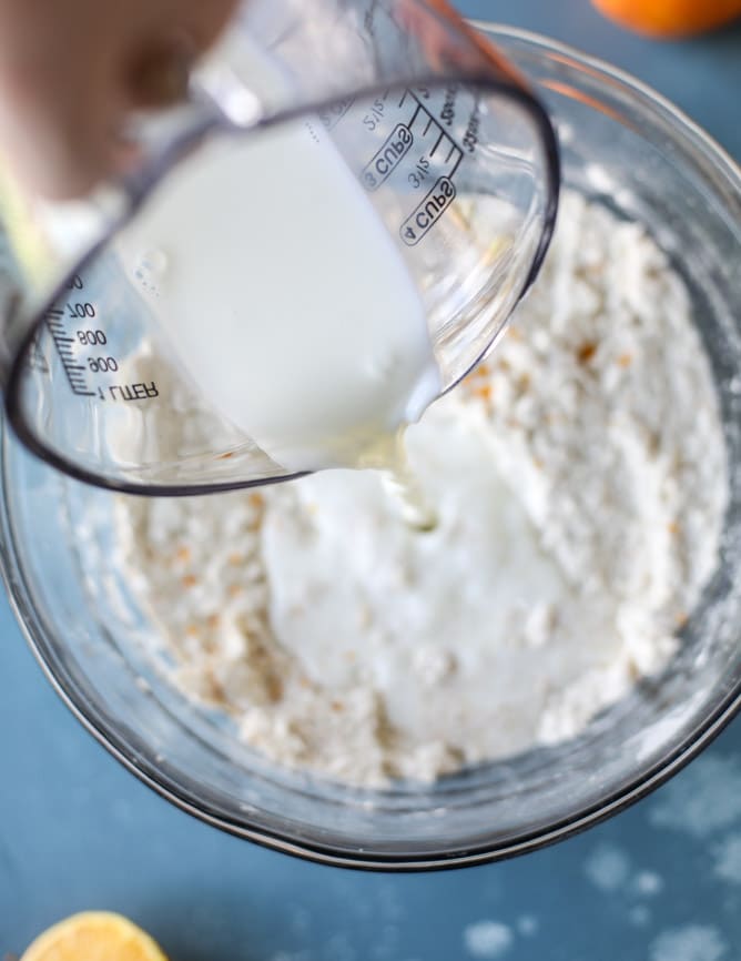 mini cinnamon orange scones I howsweeteats.com 