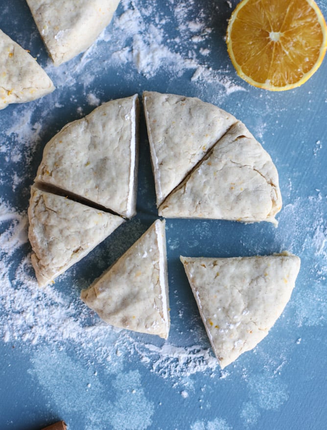 mini cinnamon orange scones I howsweeteats.com 