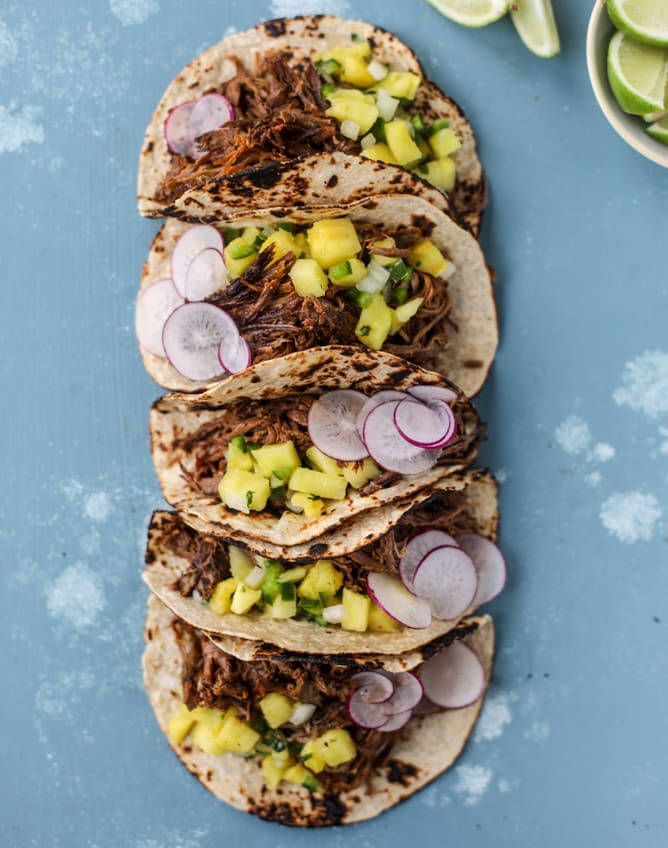 slow cooker barbacoa beef tacos I howsweeteats.com 