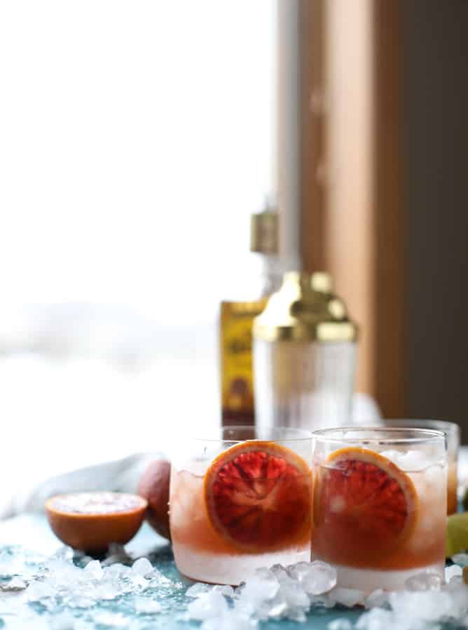 blood orange tequila fizz I howsweeteats.com 
