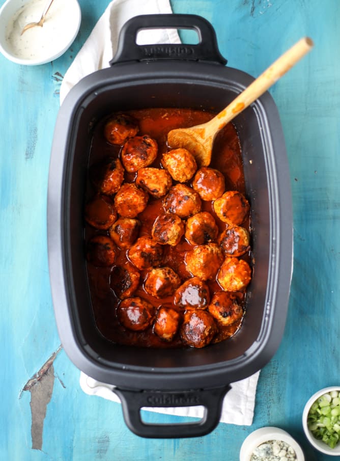 slow cooker buffalo chicken meatballs I howsweeteats.com 