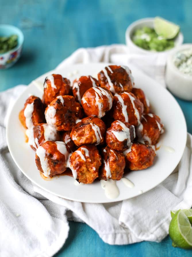 slow cooker buffalo chicken meatballs I howsweeteats.com 