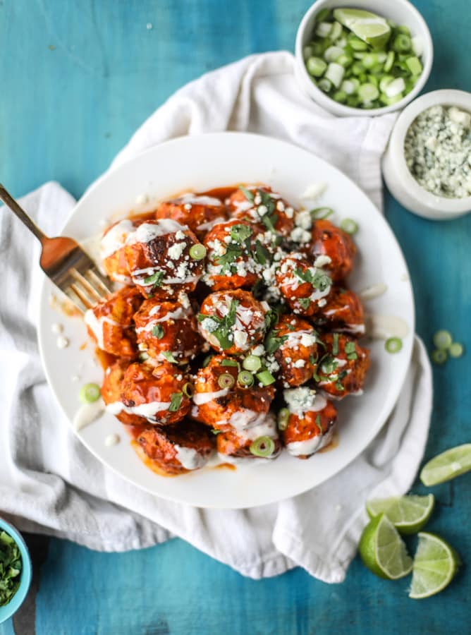 slow cooker buffalo chicken meatballs I howsweeteats.com 