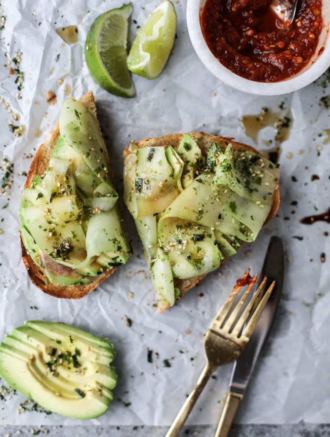 sesame cucumber ribbon avocado toast I howsweeteats.com 