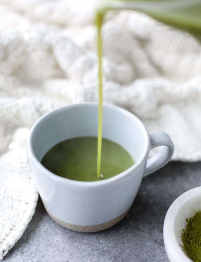 matcha honey hot chocolate with toasted marshmallows I howsweeteats.com 