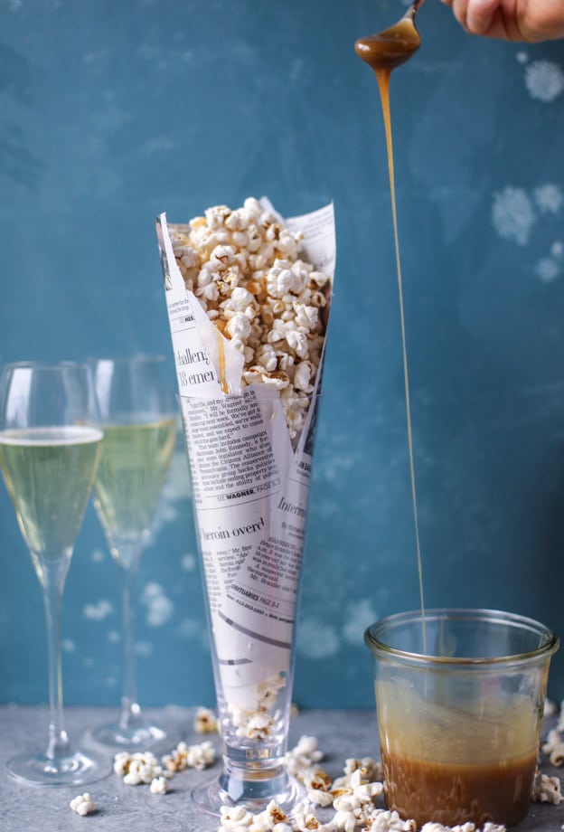 champagne caramel popcorn & bacon truffle parmesan popcorn recipe I howsweeteats.com 